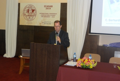 Водоразтворим амониев нитрат на конференцията „Аграрна наука и бизнес“ - "Евро Ферт" АД Водоразтворим амониев нитрат на конференцията „Аграрна наука и бизнес“